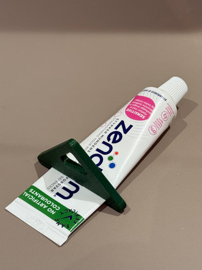 Toothpaste squeezer
