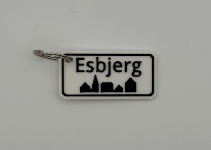 Personalized keychain with city name
