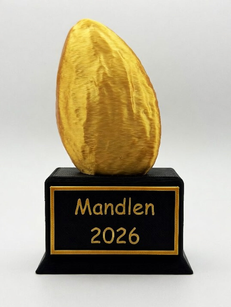 Mandelgave pokal