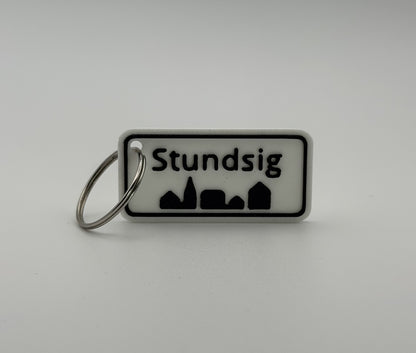 Personalized keychain with city name